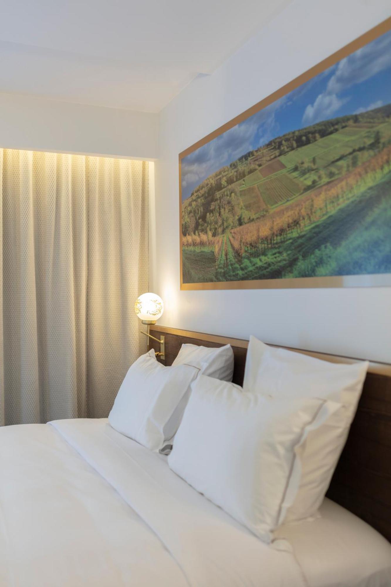 Hotel Restaurant La Vallee Noble, Proche Eguisheim Colmar Сулцмат Екстериор снимка