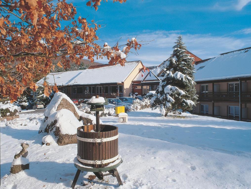 Hotel Restaurant La Vallee Noble, Proche Eguisheim Colmar Сулцмат Екстериор снимка